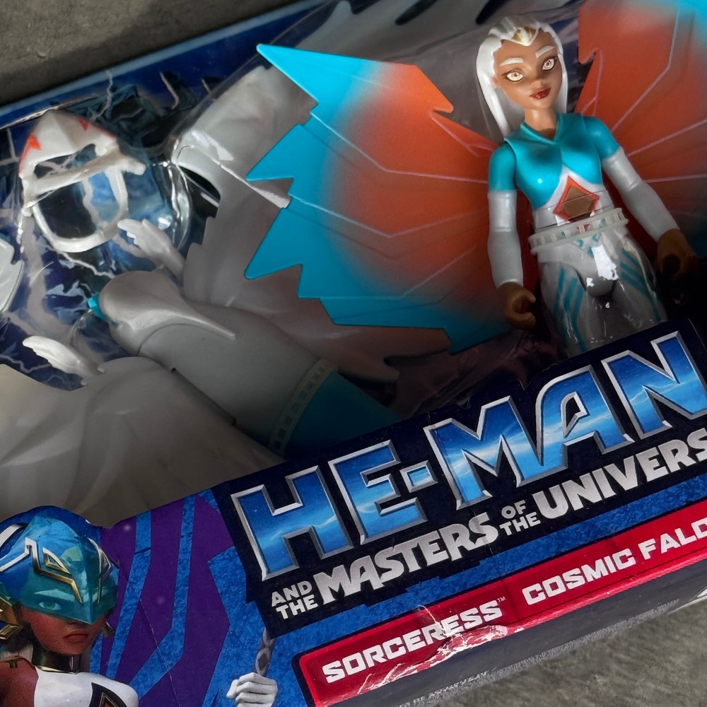 HeMan Masters of the Universe Sorceress Cosmic Falcon Power Attack Action Figure - Picture 3 of 5